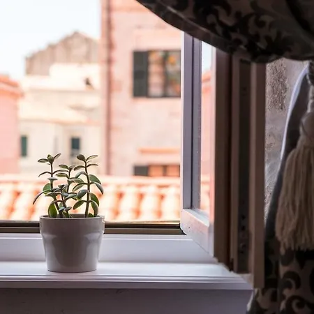 St Blaise Swanky Old Town Apartment Dubrovnik